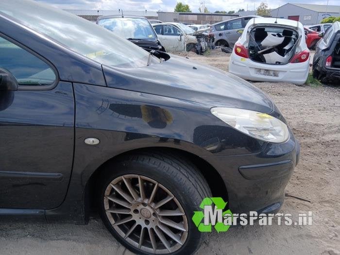 Scherm rechts-voor van een Peugeot 307, Gebruikt, -, -, Ophalen of Verzenden