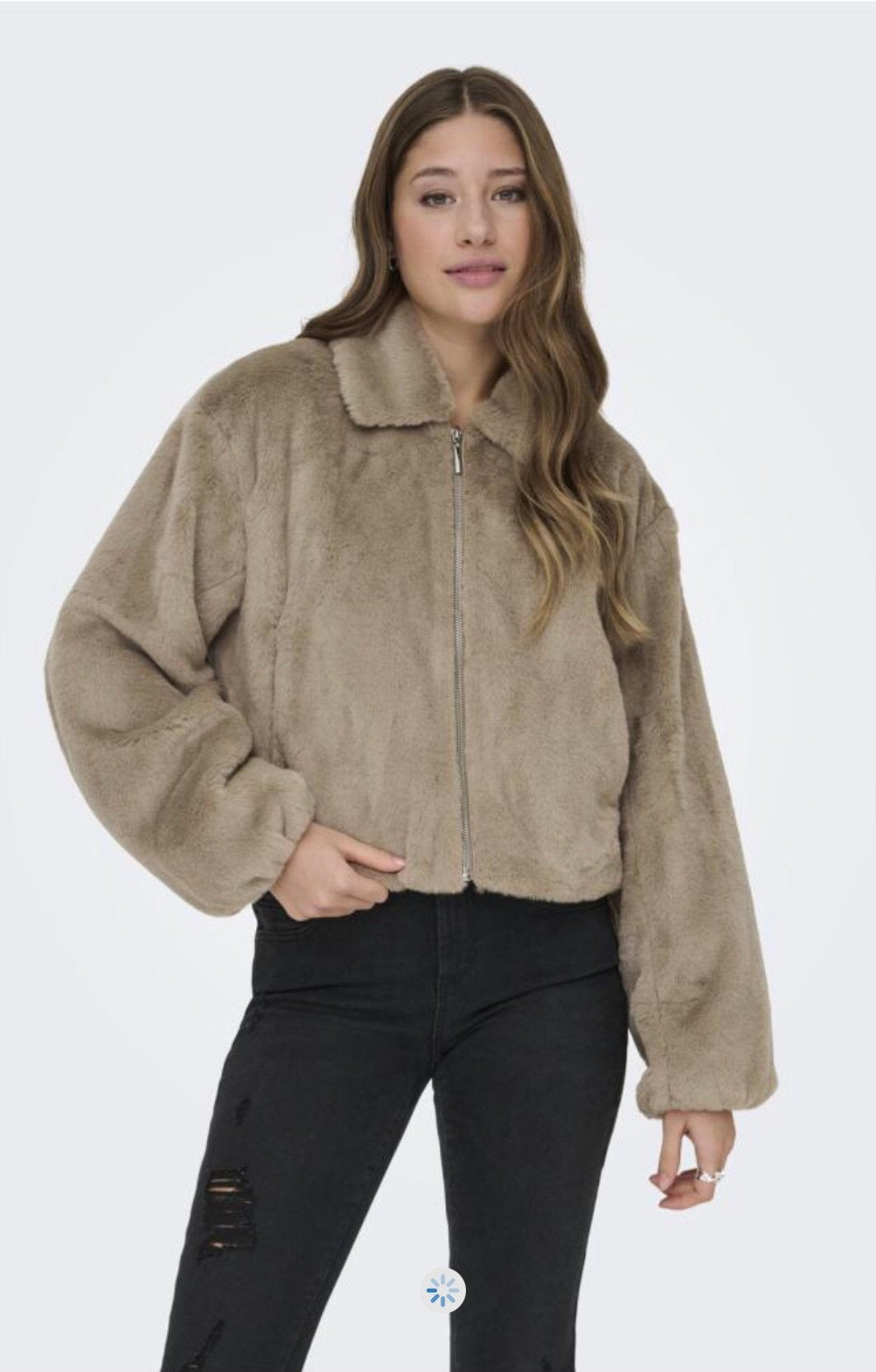 Only wollig superzacht pluche jasje in beige tint maat M, Verzenden, Zo goed als nieuw, Maat 38/40 (M), Beige