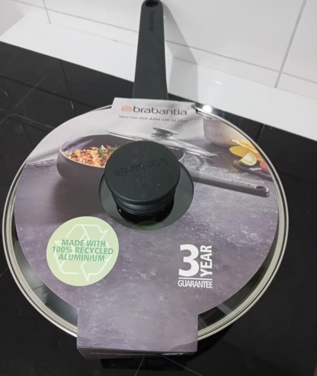 Brabantia Hapjespan Met Deksel 24 cm. Nieuw!, Ophalen, Nieuw