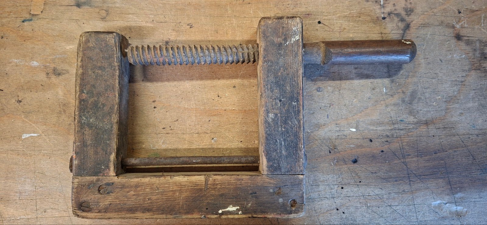 Oude houten bankschroef - Vintage gereedschap, Antiek en Kunst, Ophalen of Verzenden