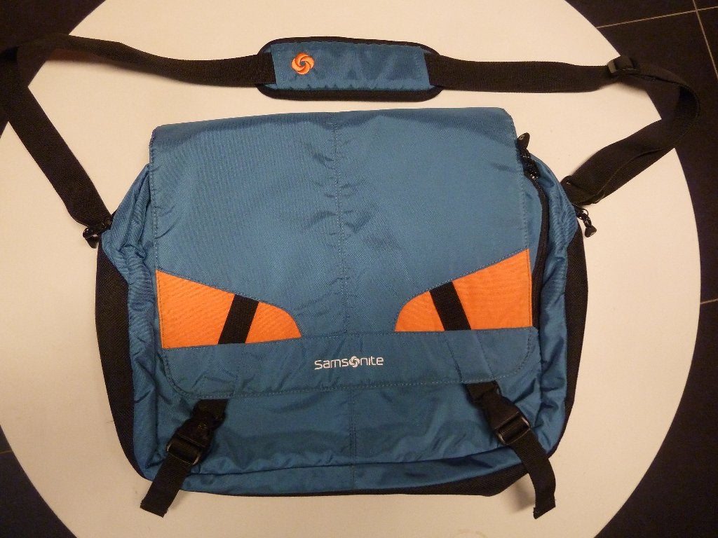 SAMSONITE TAS NIEUWSTAAT, Gevoerd laptopvak, 17 inch of meer, Ophalen of Verzenden, Zo goed als nieuw