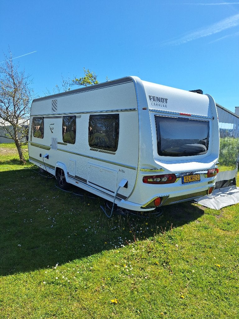 Te koop Fendt Bianco Active Selection 515 SGE, Caravans en Kamperen, Kachel, Rondzit, Particulier, 1250 - 1500 kg