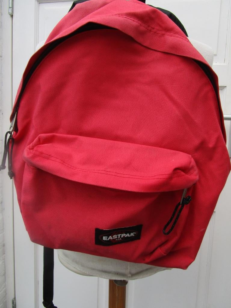 Stevige Eastpak rugzak, rood, Ophalen, Gebruikt, 30 tot 45 cm, Waterdicht