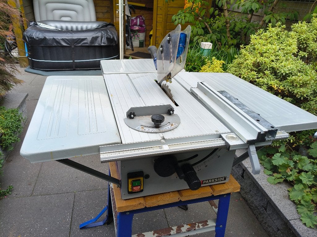 zaagmachine + tafel, Ophalen, Gebruikt, Cirkelzaag, 30 tot 70 mm