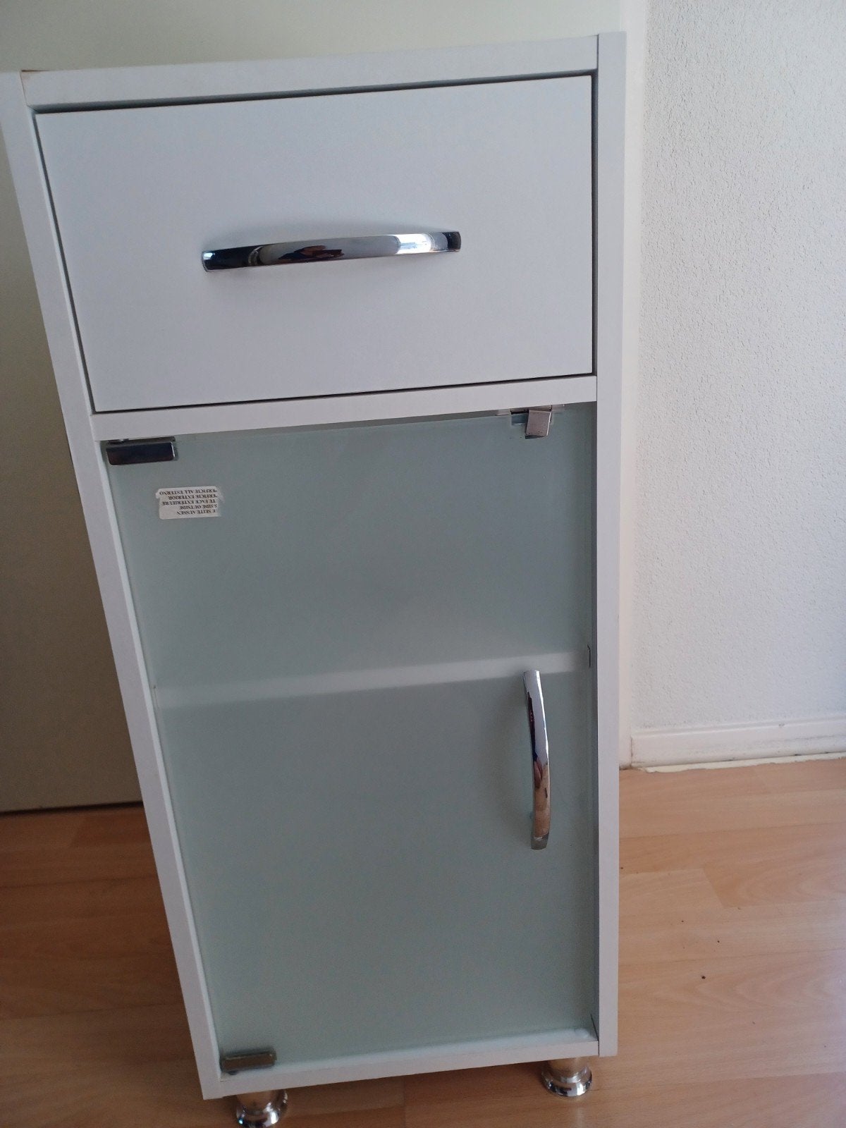 wit kastje met laatje, en deurtje, Ophalen, Gebruikt, Minder dan 45 cm, 70 cm of meer