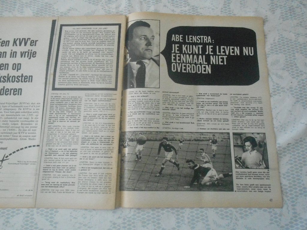 Voetbal. Abe Lenstra. Leven overdoen. 1964., Verzamelen, Tijdschriften, Kranten en Knipsels, Ophalen of Verzenden, 1980 tot heden