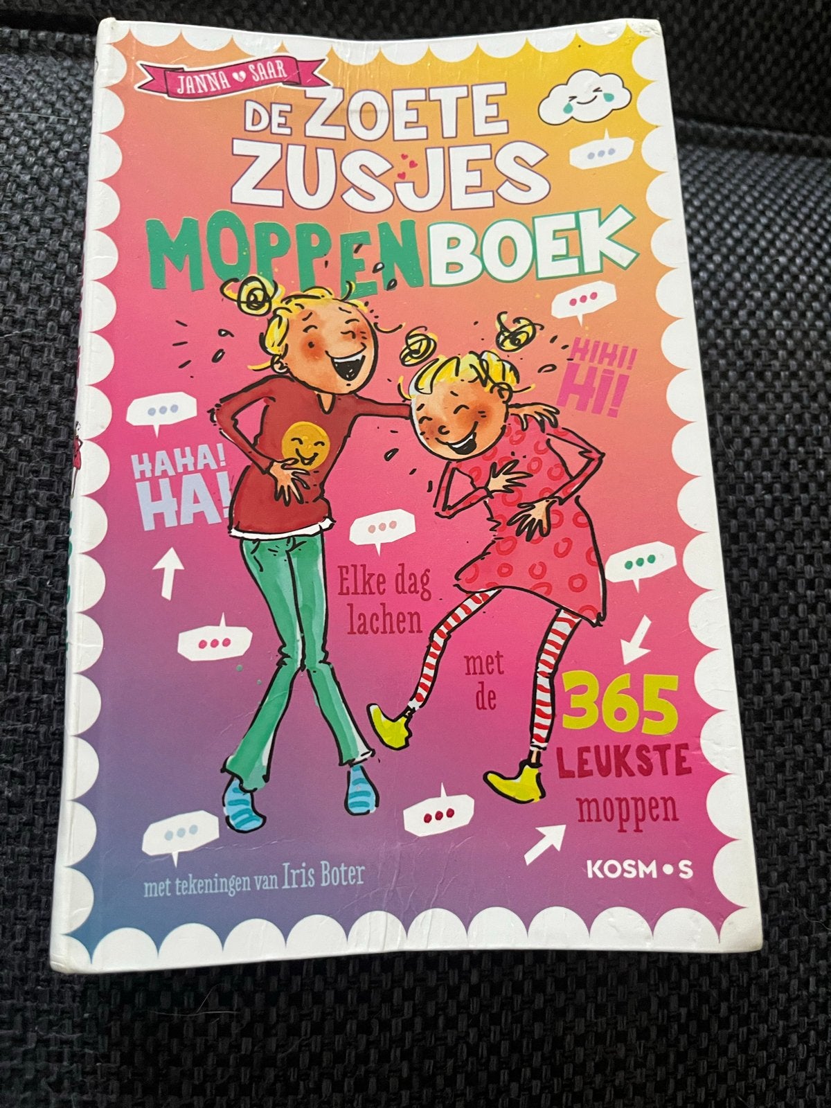 De Zoete Zusjes Moppenboek - 365 Leukste Moppen, Boeken, Ophalen of Verzenden, Gelezen, Moppen