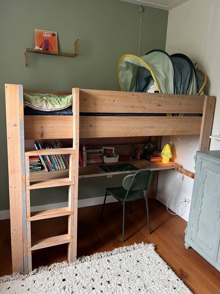 Steigerhout hoogslaper met bureau, Kinderen en Baby's, Kinderkamer | Stapelbedden en Hoogslapers, Ophalen, Gebruikt, Hoogslaper