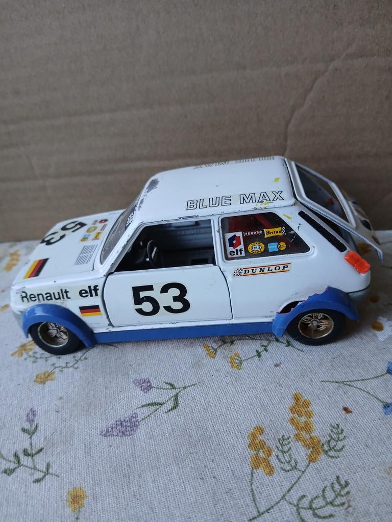 Renault 5 Alpine.  Bburago 1:24, Hobby en Vrije tijd, Modelauto's | 1:24, Ophalen of Verzenden, Gebruikt, Bburago