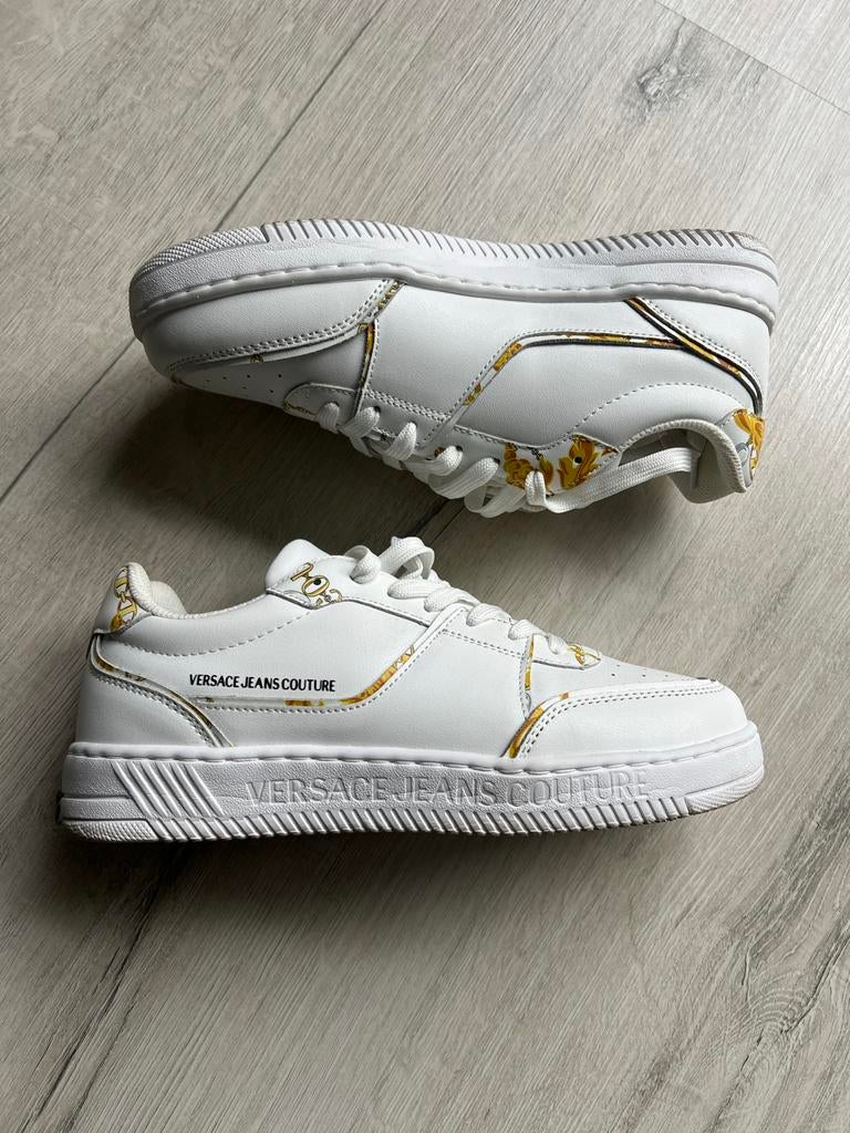 Versace Jeans Couture sneakers maat 39, Kleding | Dames, Schoenen, Wit, Ophalen of Verzenden, Sneakers of Gympen, Zo goed als nieuw