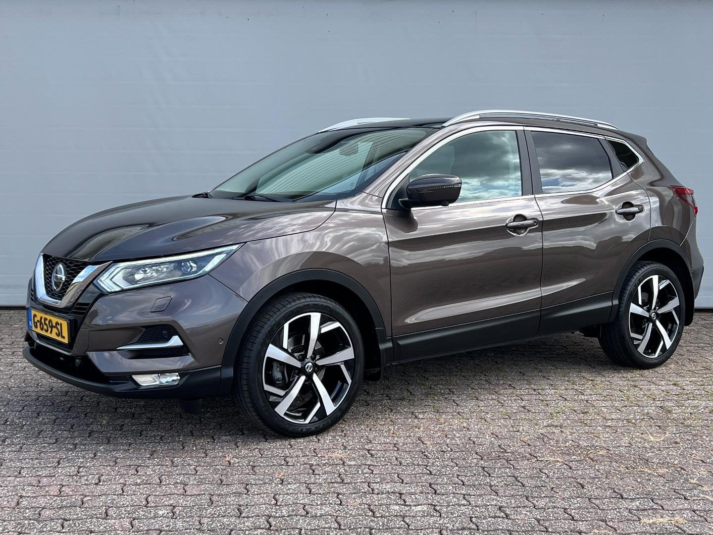 nissan QASHQAI 1.3 DIG-T | Tekna | Panoramadak | Trekhaak |, Auto's, Voorwielaandrijving, Panoramadak, 687 kg, Gebruikt