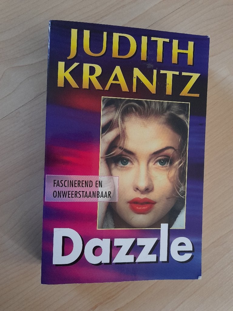 DAZZLE  Judith Krantz, Boeken, Ophalen of Verzenden, Gelezen
