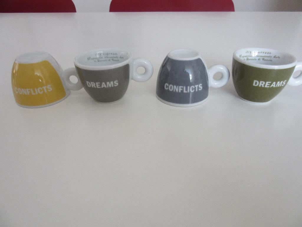 ILLY 50th Biennale di Venezia - 4x Bar Espresso Cups-Nieuwst, Huis en Inrichting, Keuken | Servies, Ophalen of Verzenden, Zo goed als nieuw