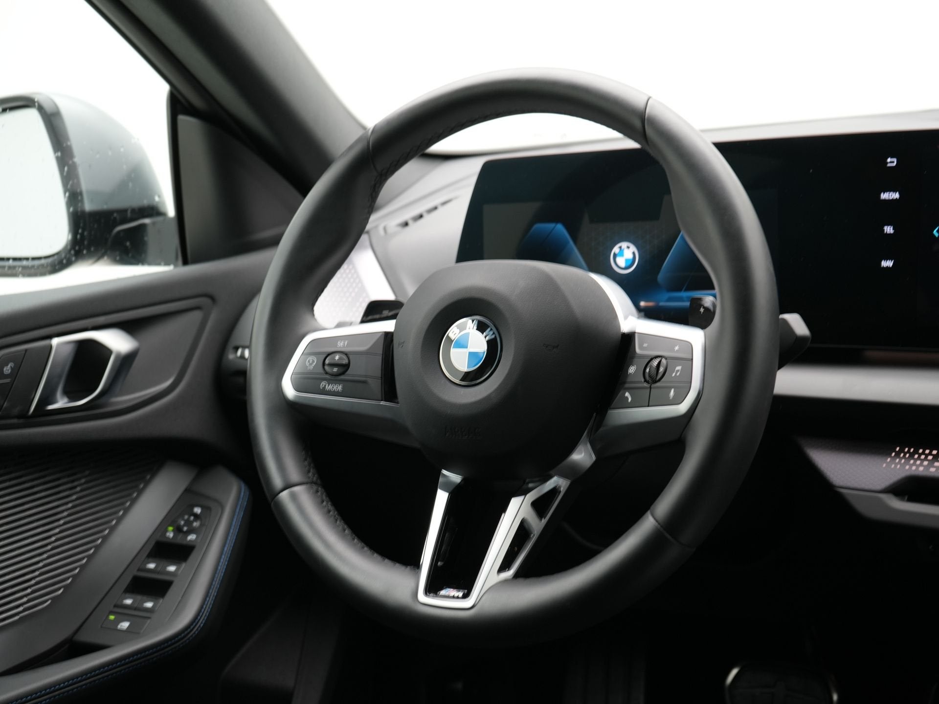 BMW 2 Serie 220 Gran Coupé M-Sport (bj 2025, automaat), Auto's, Dealer onderhouden, Gebruikt, 156 pk, Met garantie (alle)