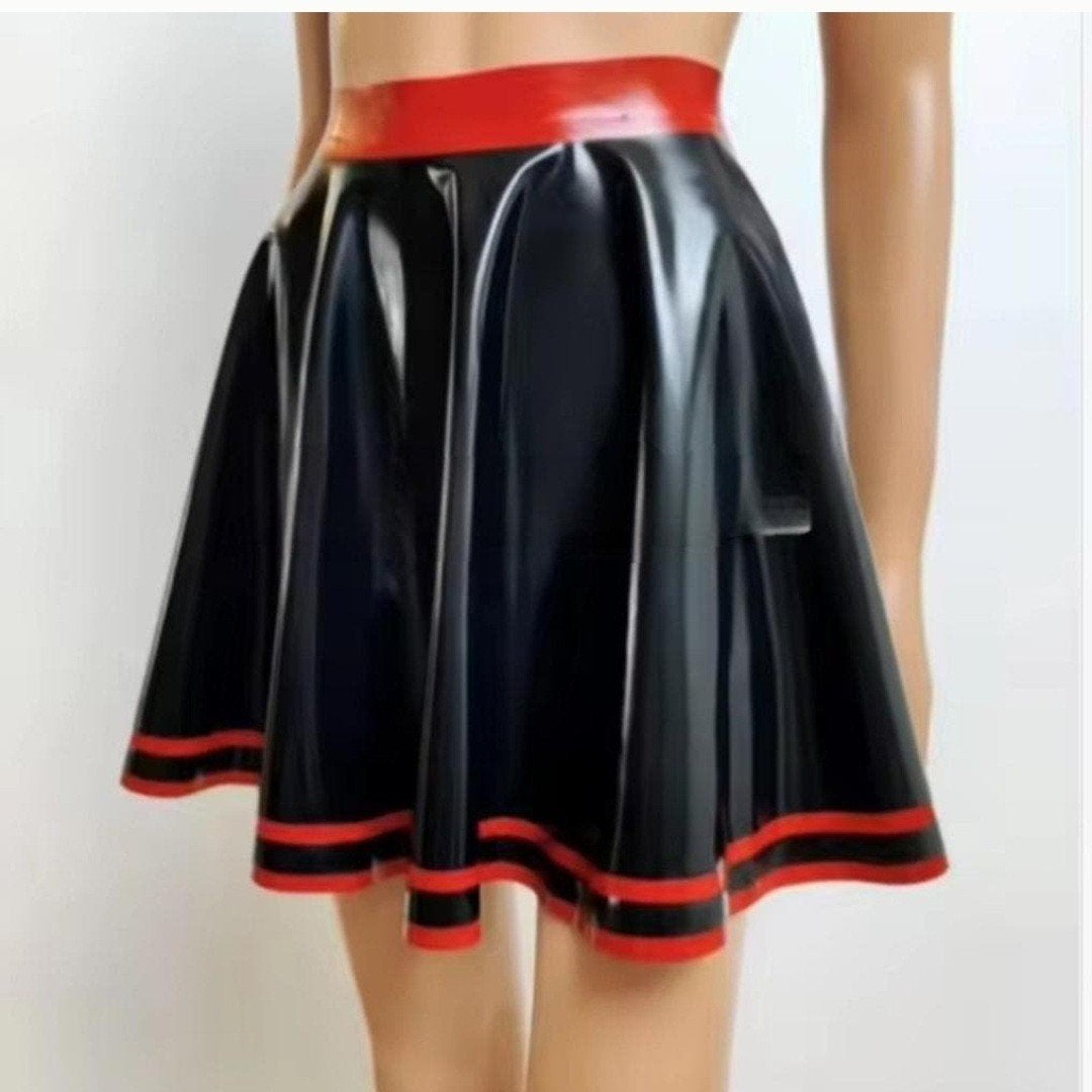 Mooie latex rokje met rode details, 3XL
Maat XXS tm 3XL
Late, Kleding | Dames, Ophalen of Verzenden, Nieuw, Zwart, Boven de knie