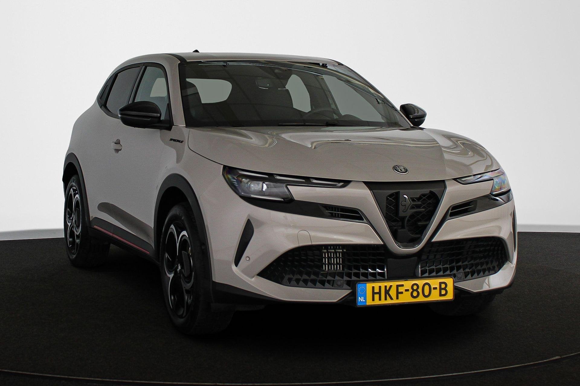Alfa Romeo Junior 1.2 Turbo Hybrid Ibrida Speciale Pack Tech, 145 pk, 1199 cc, Origineel Nederlands, Hybride Elektrisch/Benzine