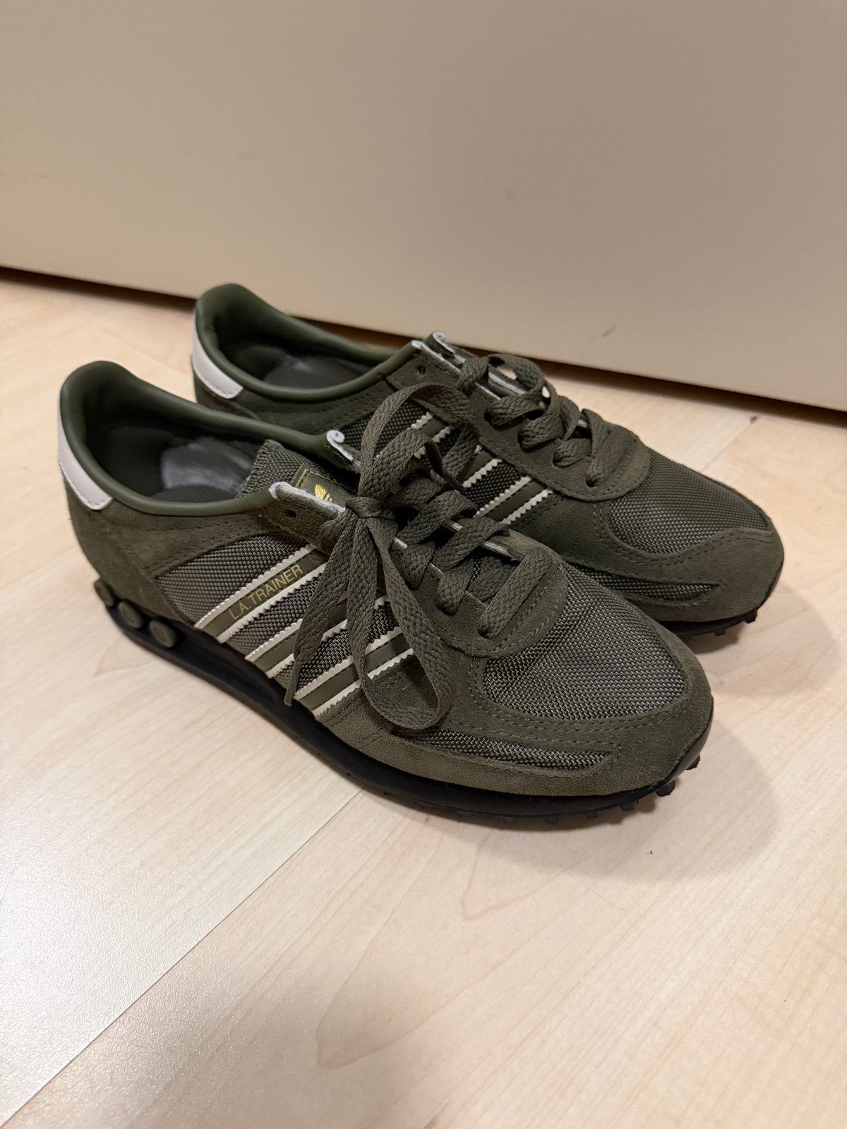 Adidas LA Trainer sneakers maat 38 in olijfgroen, Ophalen of Verzenden, Zo goed als nieuw, Groen, Sneakers of Gympen