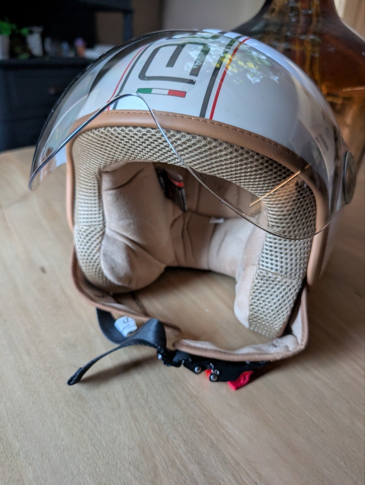 Scooter helm XS - Beon - Zo goed als nieuw, Fietsen en Brommers, Brommerhelmen, Ophalen of Verzenden, Zo goed als nieuw, Extra small of kleiner