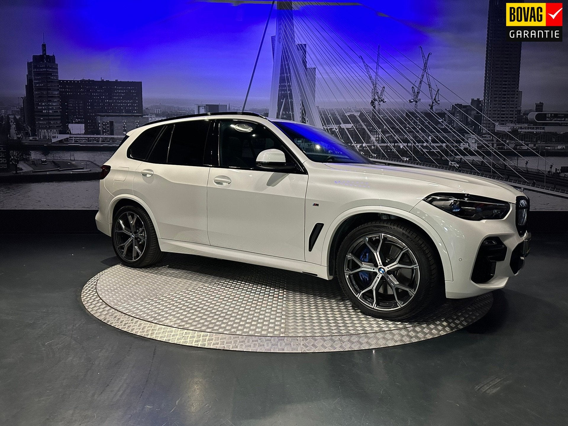 BMW X5 XDrive45e High Executive *Pano*360camera*Trekhaak*, Auto's, Dealer onderhouden, Gebruikt, Verwarmde buitenspiegels, Wit