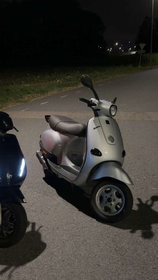 Vespa Et4 Limited Edition malossi 80cc, Ophalen, Overige modellen, Maximaal 45 km/u, Zo goed als nieuw