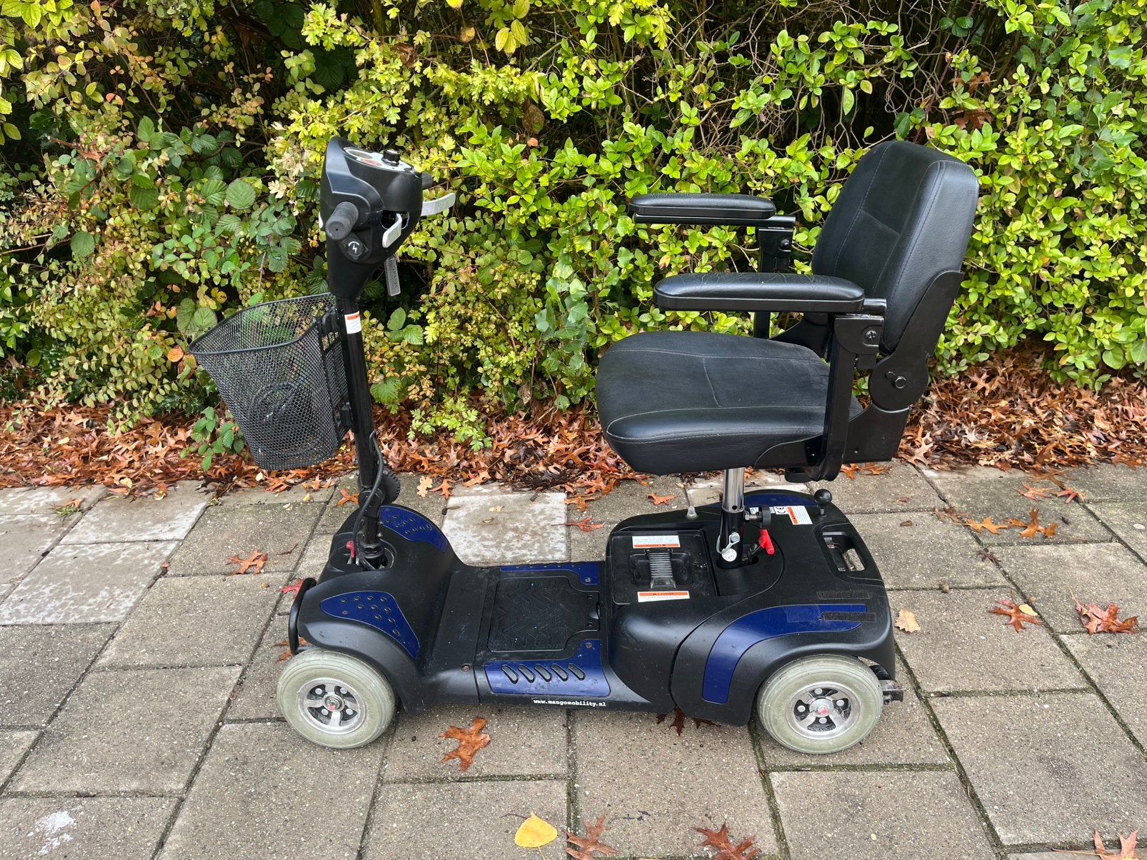Inklapbare opvouwbare scootmobiel *nieuwe accu’s*, Ophalen, 10 km/u of minder, Gebruikt, Mango
