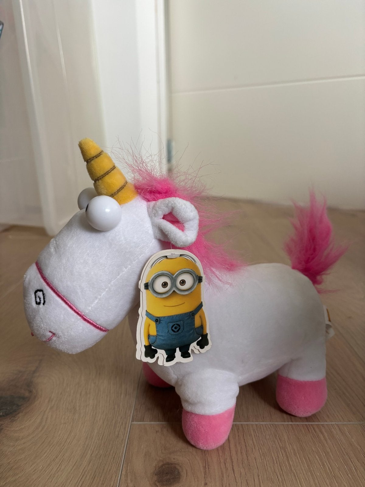 Eenhoorn knuffel van Despicable Me met kaartje. Universal, Overige karakters, Nieuw, Ophalen of Verzenden, Met label