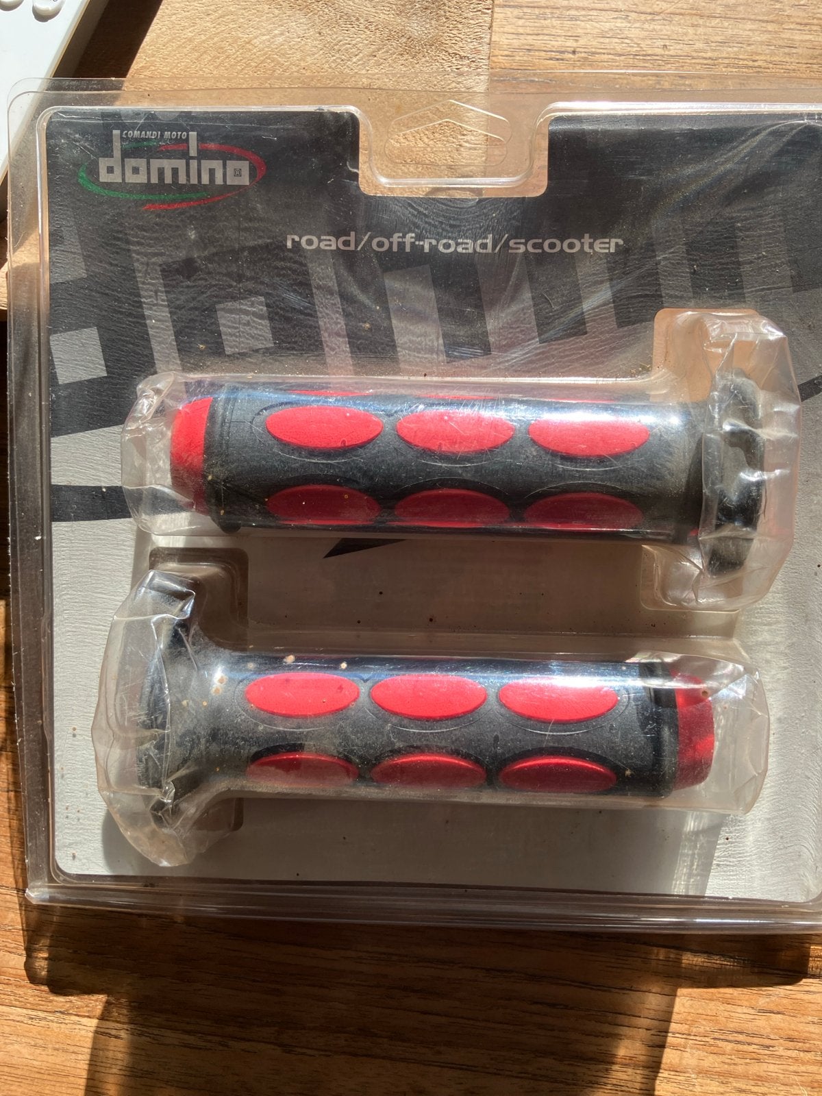 Domino handvatten scooter nieuw in verpakking zwart/rood, Ophalen of Verzenden, Nieuw, Overige typen, Overige merken