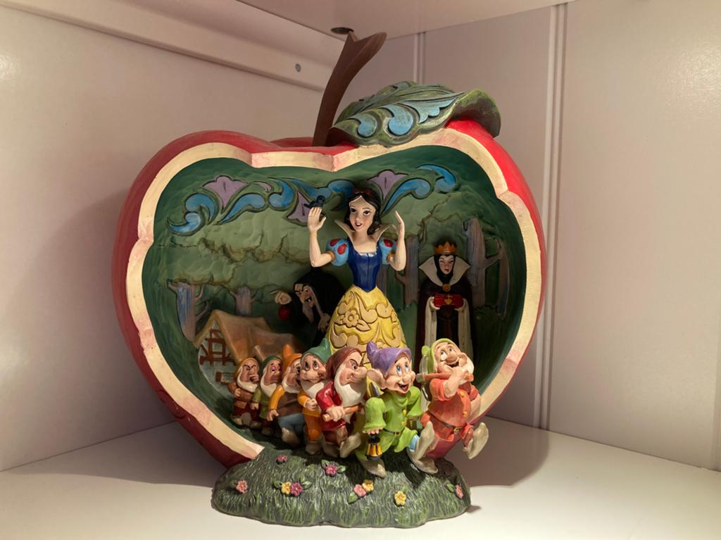 Disney traditions te koop, Ophalen of Verzenden, Sneeuwwitje of Doornroosje, Zo goed als nieuw, Beeldje of Figuurtje