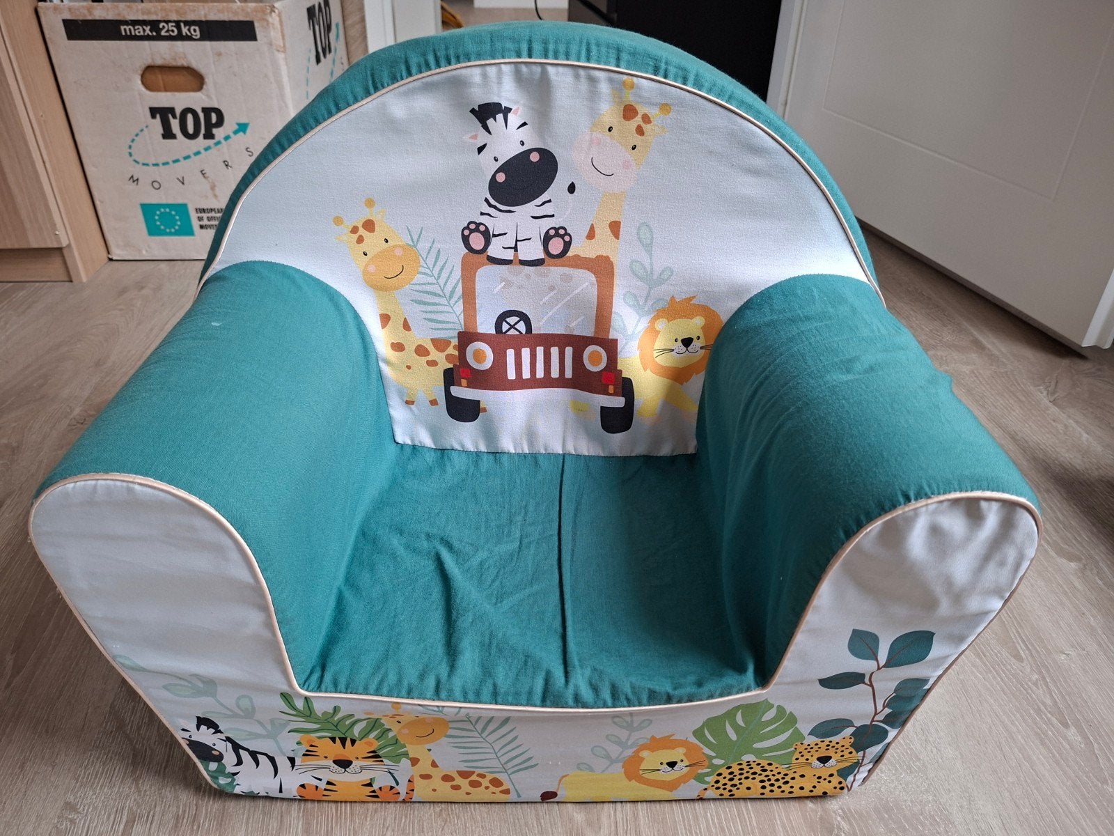 Leuke kinderfauteuil/stoel met diertjes, wasbare hoes, Kinderen en Baby's, Ophalen, Gebruikt, Stoel(en)