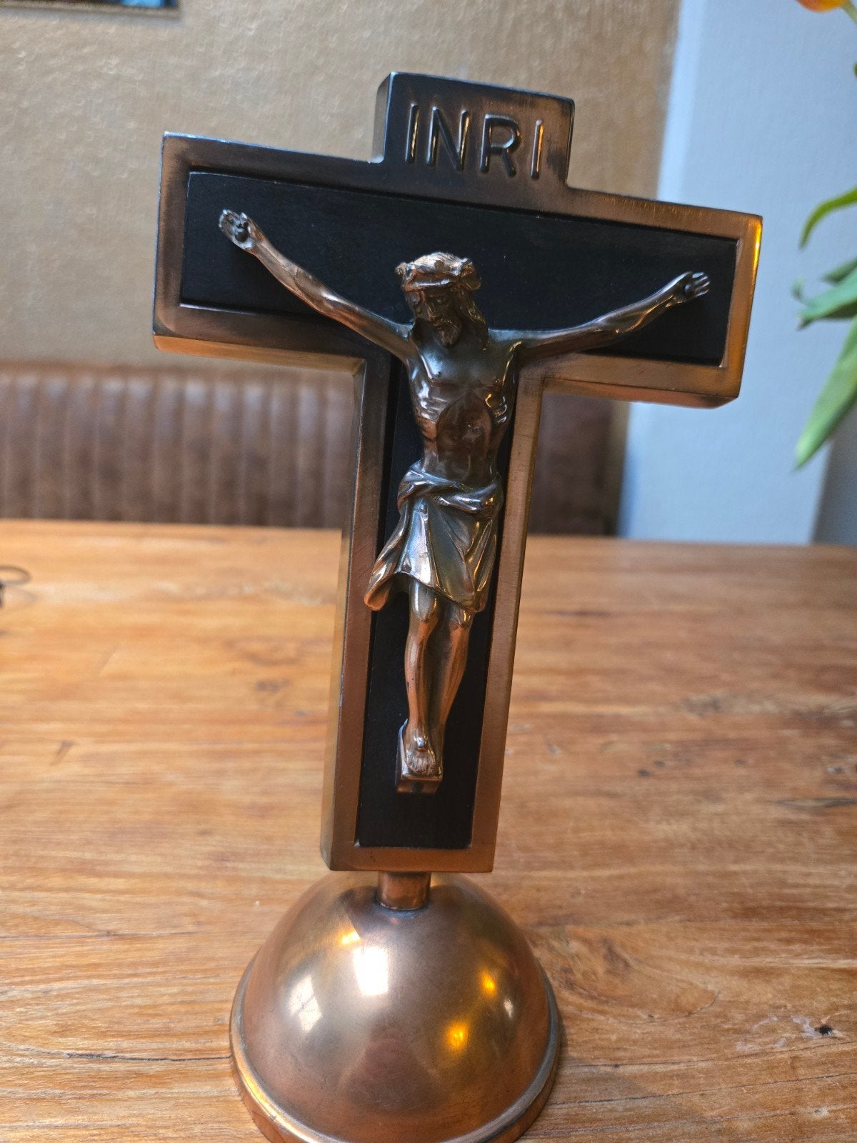 Crucifix op voet, Ophalen of Verzenden