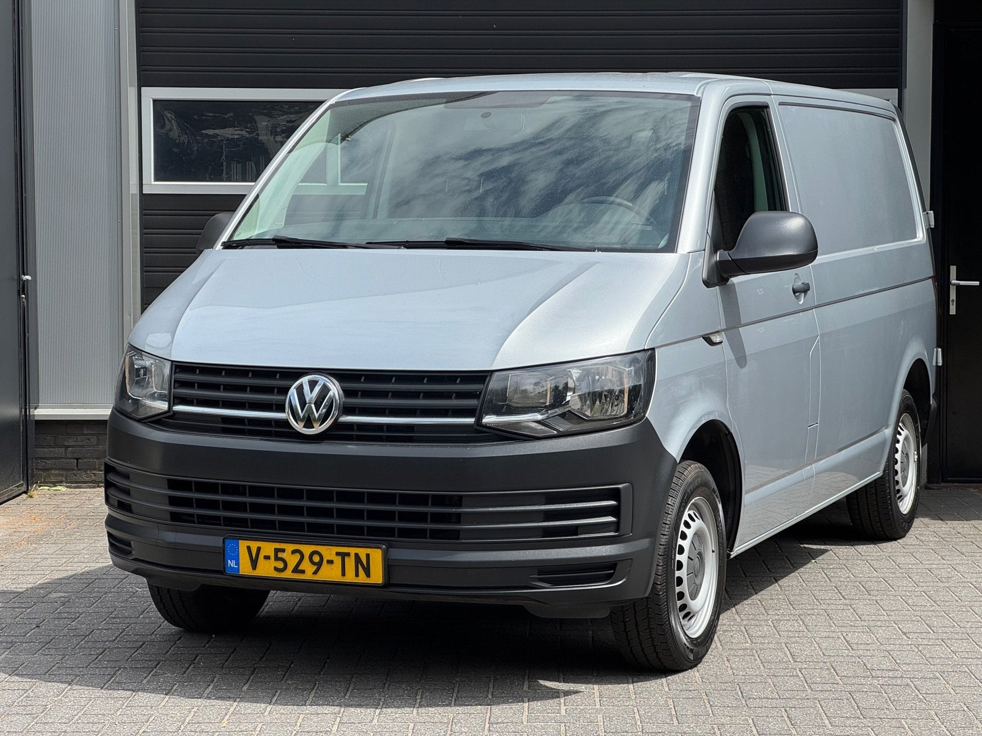 Volkswagen Transporter 2.0 TDI L1H1 Economy 3Personen, Airco, Auto's, Voorwielaandrijving, 1798 kg, Gebruikt, Euro 6