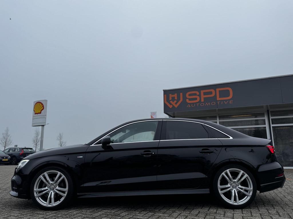 Audi A3 Limousine 35TFSI CoD S-line|Virtual|B&O|Carplay|LED, Auto's, Voorwielaandrijving, 4 cilinders, 150 pk, Leder en Stof