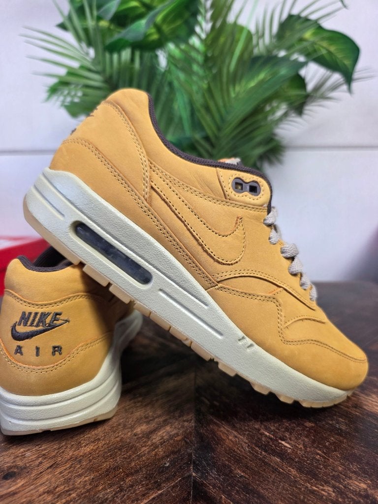 Nike Air Max 1 "Wheat" | maat 40, Bruin, Nike, Nieuw, Ophalen of Verzenden