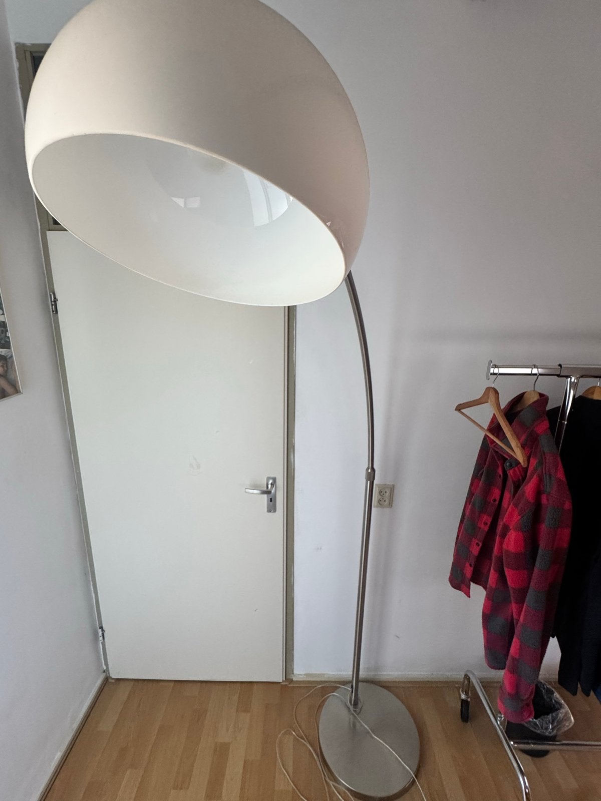 Moderne booglamp met grote kap, Ophalen, Gebruikt, E27 (groot), Metaal