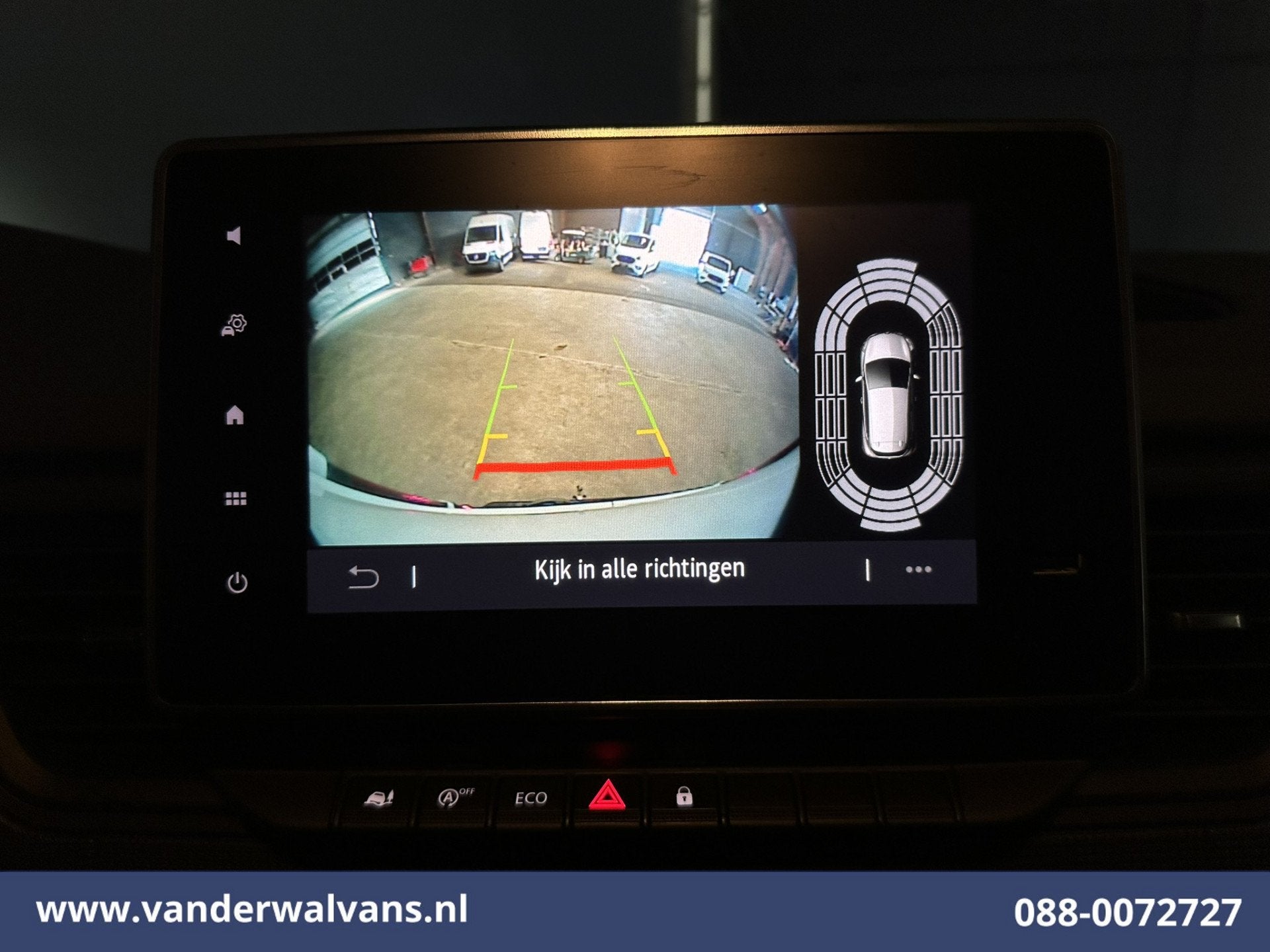 Renault Trafic 2.0 dCi L2H1 Euro6 Airco | Camera | Navigatie, Voorwielaandrijving, Stof, Gebruikt, 4 cilinders