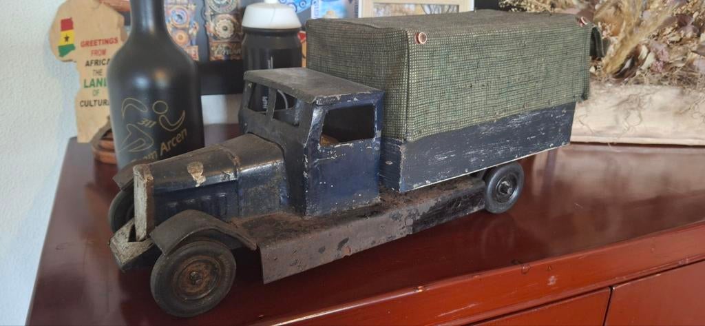 Oude blikken vrachtwagen, 44cm lang, Antiek en Kunst, Antiek | Speelgoed, Ophalen of Verzenden