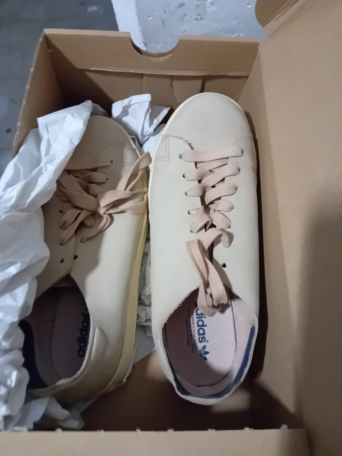 Adidas Smit dames schoenen - Maat FR 36, Ophalen of Verzenden, Zo goed als nieuw, Sneakers of Gympen