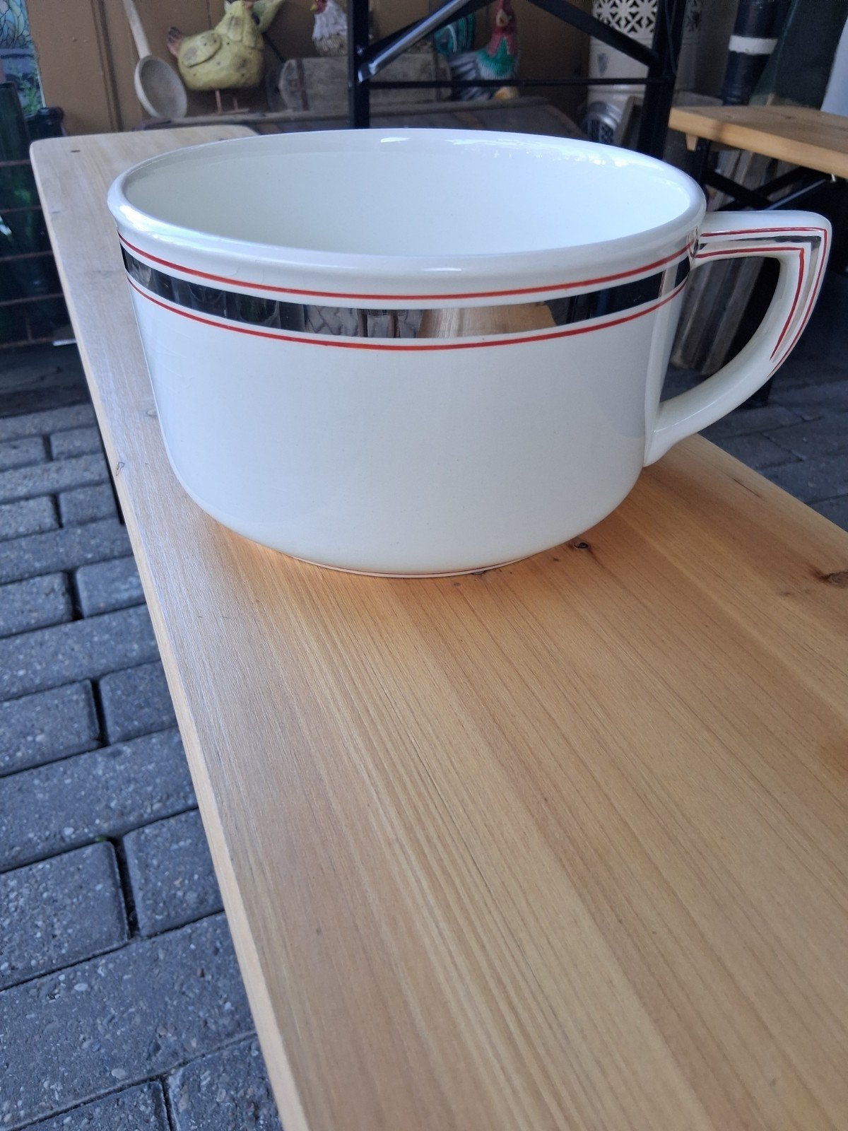 Antieke porseleinen pot met handvat/ nachtspiegel, Ophalen