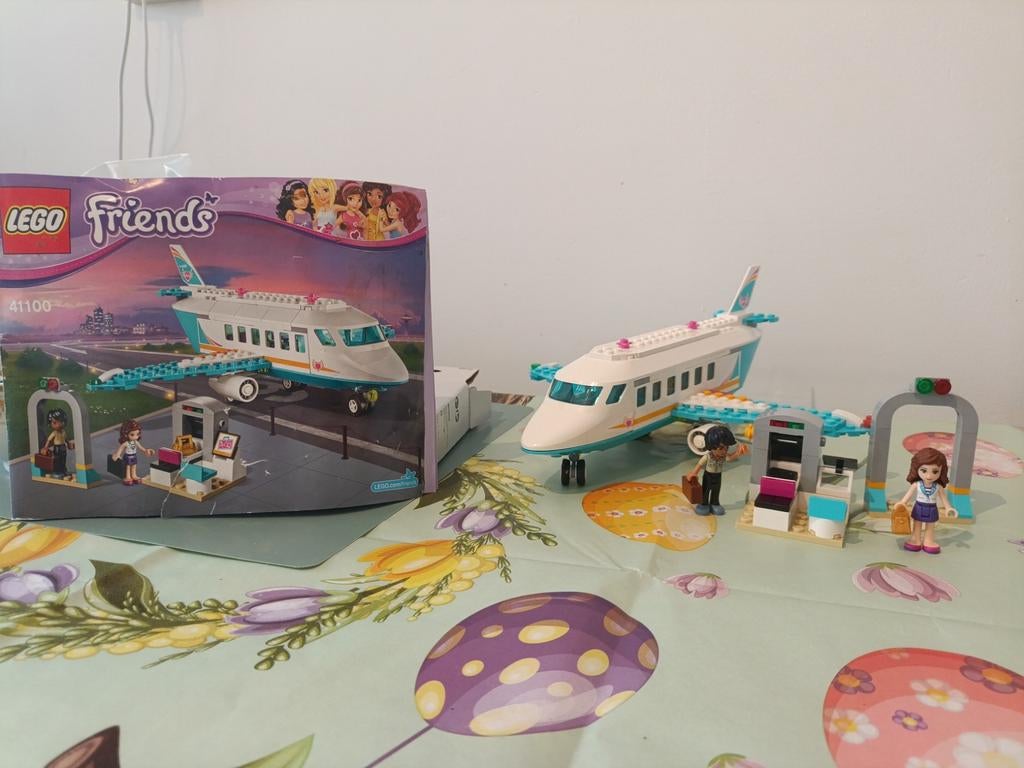 LEGO Friends Heartlake Privévliegtuig 41100, Ophalen of Verzenden, Zo goed als nieuw