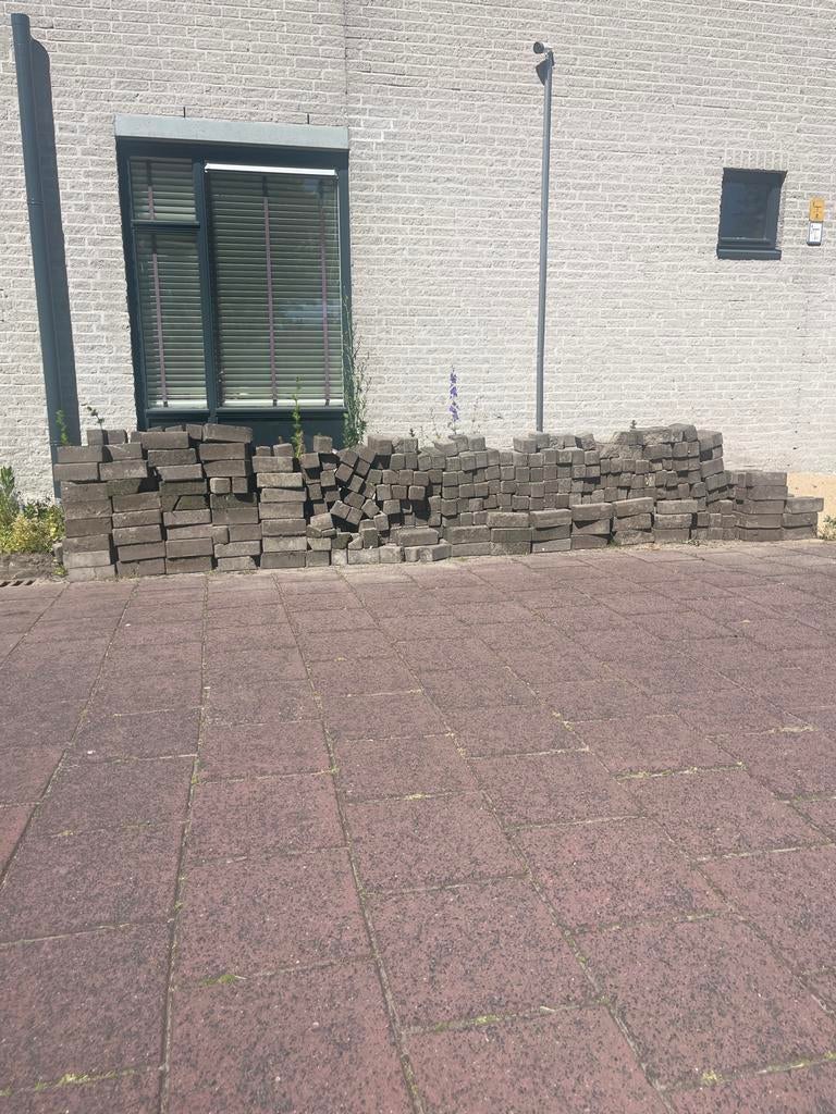 Gebruikte betonklinkers voor tuin of oprit 22cm bij 8cm, Tuin en Terras, Tegels en Klinkers, Ophalen, Gebruikt, Klinkers, Minder dan 5 m²