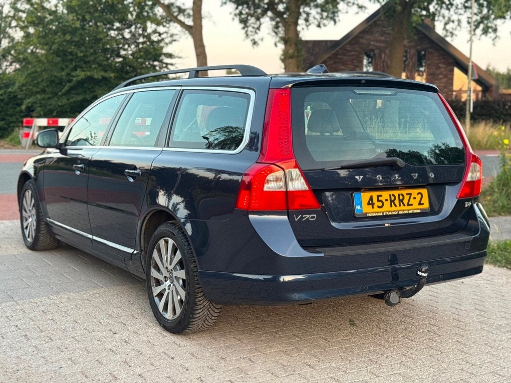 Volvo V70 1.6 T4 Limited Edition Airco Cruise Leder Navi PDC, Voorwielaandrijving, 15 km/l, Gebruikt, 4 cilinders