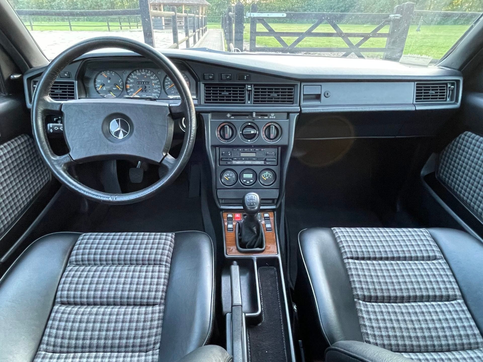 Mercedes-Benz 190-serie 2.3-16 in zeer mooie staat, foto 12