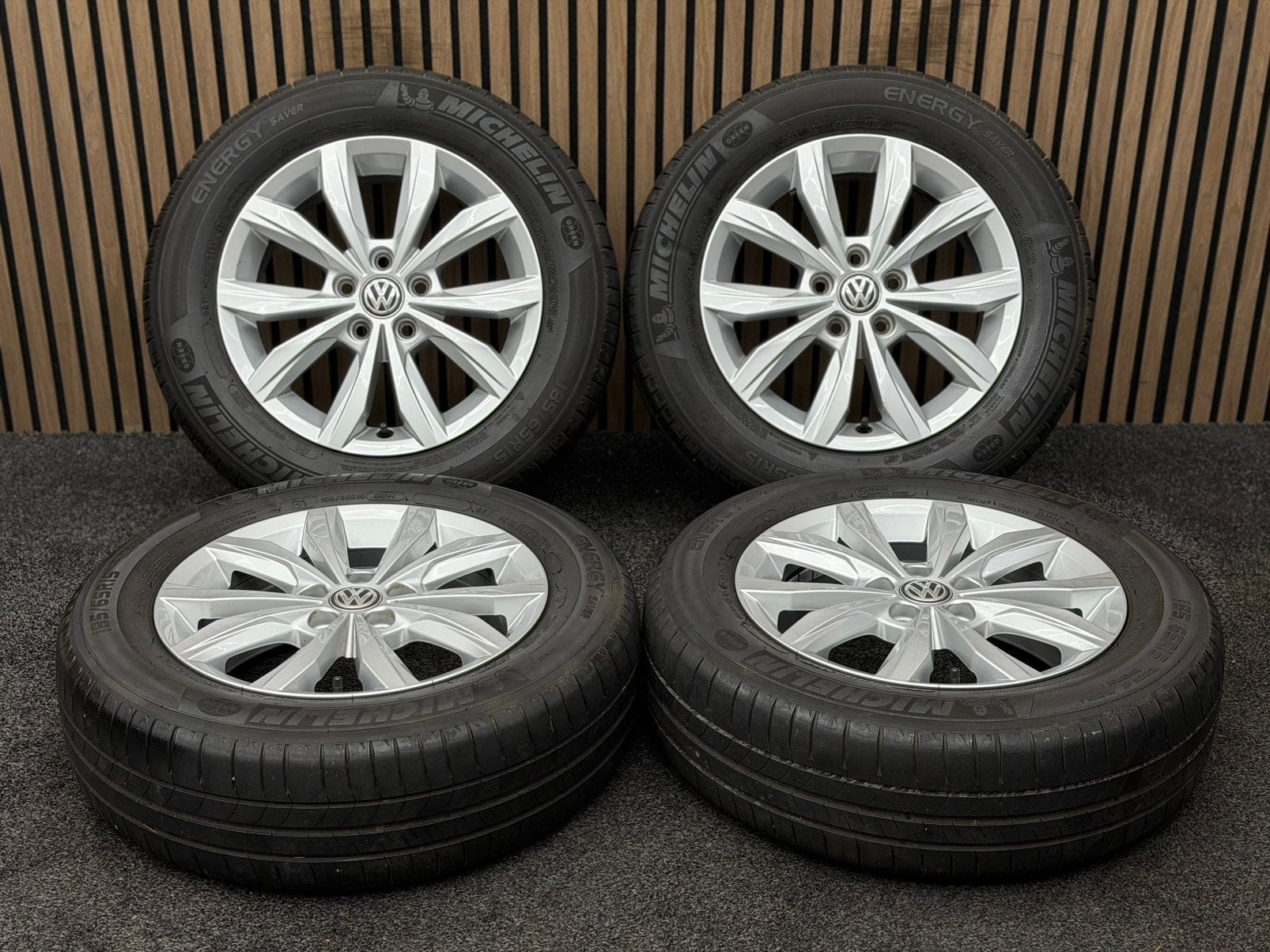 Originele 15 inch VW Polo AW Salou 5x100 ET40 Michelin, Auto-onderdelen, Ophalen, 15 inch, ., Banden en Velgen