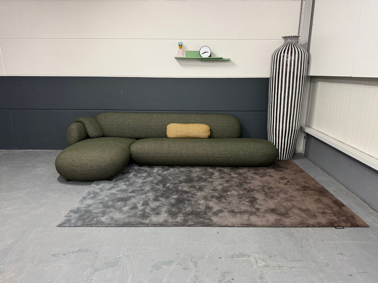 Showroommodel Leolux Pulla hoekbank | Stof Mondo 019 Verde, Ophalen, Leolux, Hoekbank, Leolux, Pode, Design on Stock, Eyye, Artifort, Gelderland