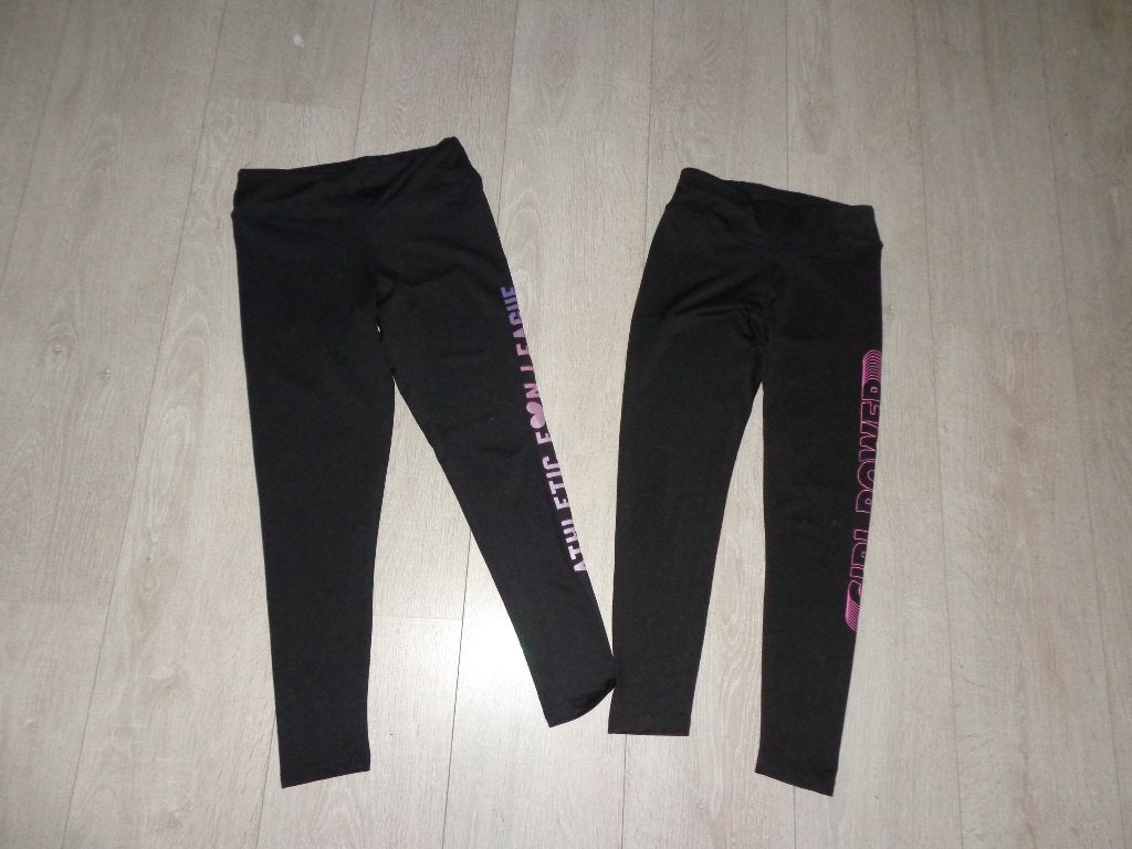 2 meisjessportbroeken van Osaga, maat 140, Ophalen of Verzenden, Zo goed als nieuw, Meisje, Sport- of Zwemkleding