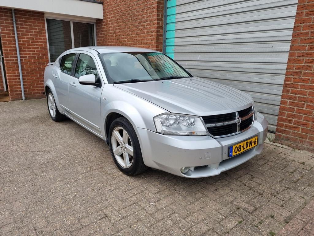 Dodge Avenger 2.0 SE NAV.+ Airco Bj:2010 NAP!, Auto's, Dodge, 1998 cc, 450 kg, Gebruikt, Bedrijf