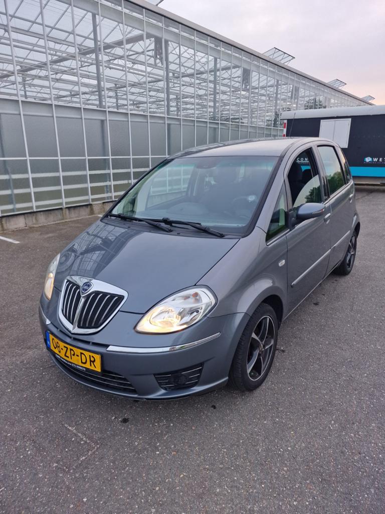 Lancia Musa 1.4 16V AUT 2008 Grijs, Auto's, 400 kg, Origineel Nederlands, Bedrijf, 1000 kg