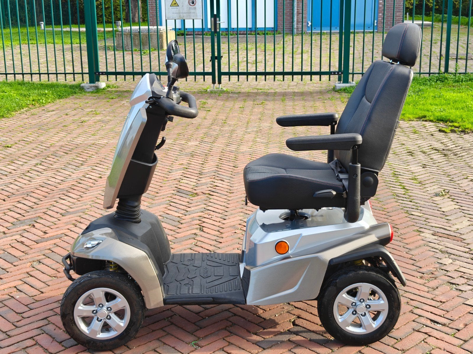 Kymco New Maxer in zeer nette staat 19 km/u. Accu's perfect., Ophalen, Zo goed als nieuw, 46 km of meer, 16 km/u of meer