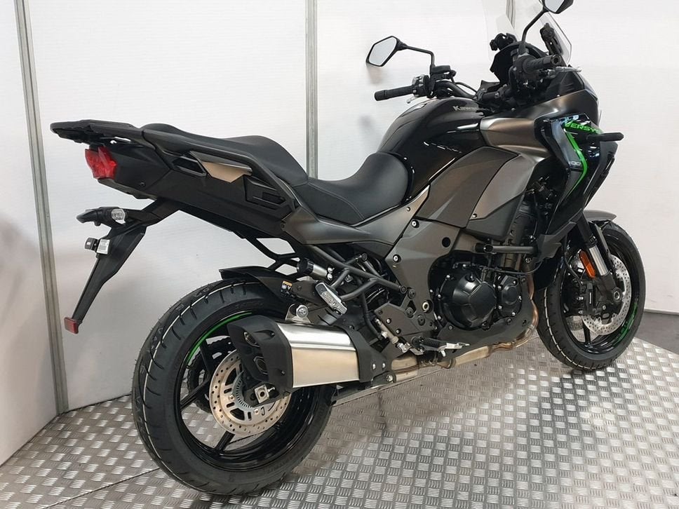 KAWASAKI VERSYS 1100 (bj 2025), 1099 cc, 4 cilinders, Bedrijf, Onbekend