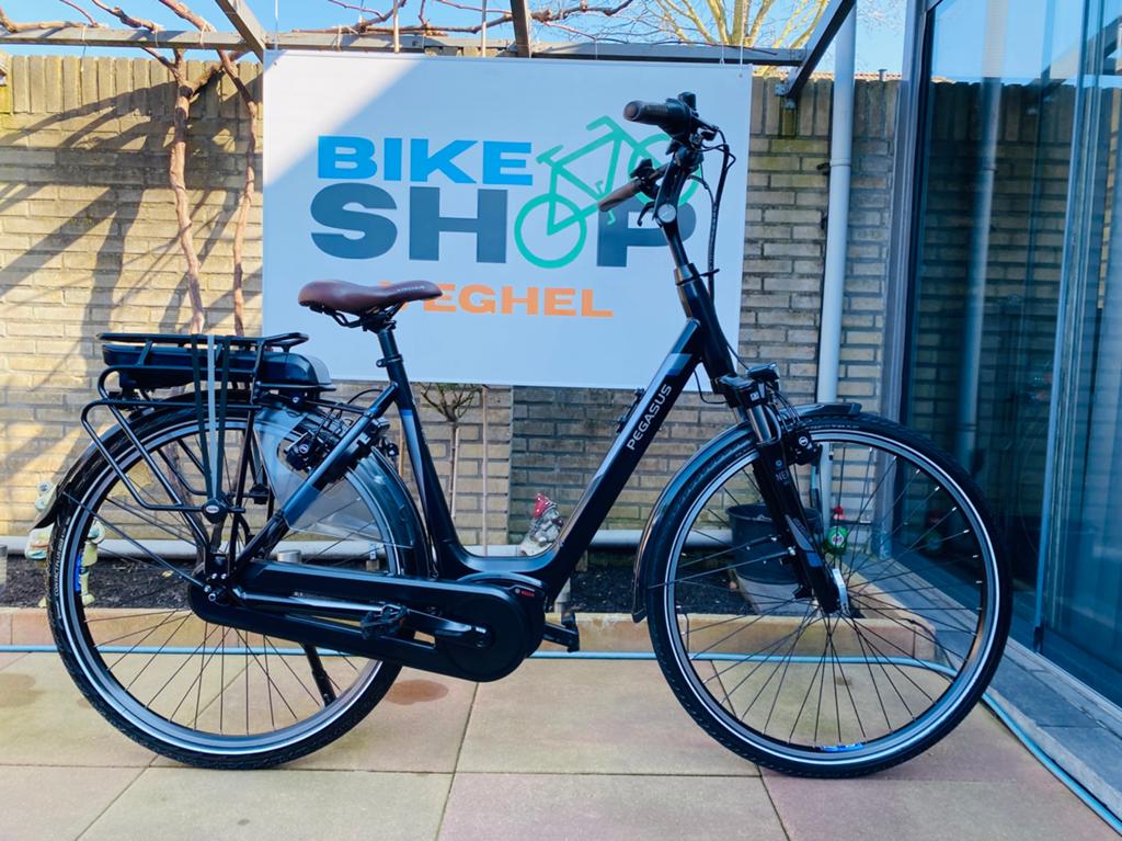 Elektrische Pegasus Bosch Middenmoto Active Line Plus.D55, Ophalen of Verzenden, Zo goed als nieuw, 5467kc, 55 tot 59 cm